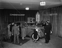 1937 Zephyr on display, no. 1734; Autos-Ford