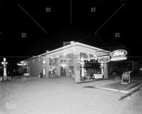 Johnson Motor Co., Ford Motor service station, no. 663; Gas stations-misc.