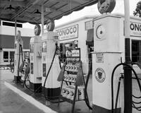 [Conoco gas pumps], no. 05301-0; Gas stations-Conoco