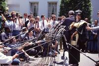 Bush and Mandela at White House [GL 073762]