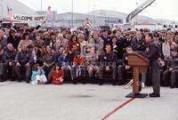 U.S. POWs return from Saudi Arabia [GL 092200, 79036, 7