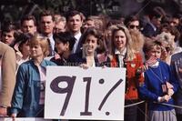 Bush supporters at the White House [T 119458, GL 095011]