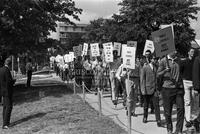 SDS (Students for a Democratic Society) march to the Capitol building.